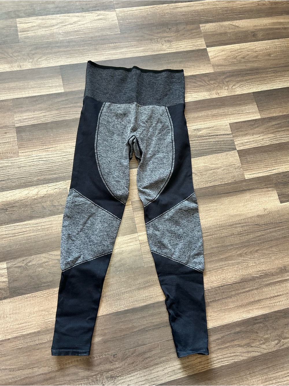 ThirdLove Black and Gray High-Waist Colorblock Leggings